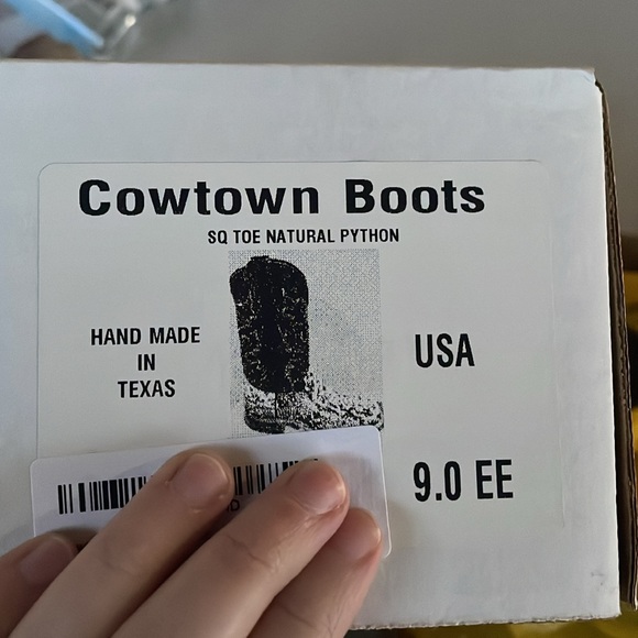 Cowtown Snakeskin Square Toe Python Western Boots ((WIDE)) - Picture 2 of 2